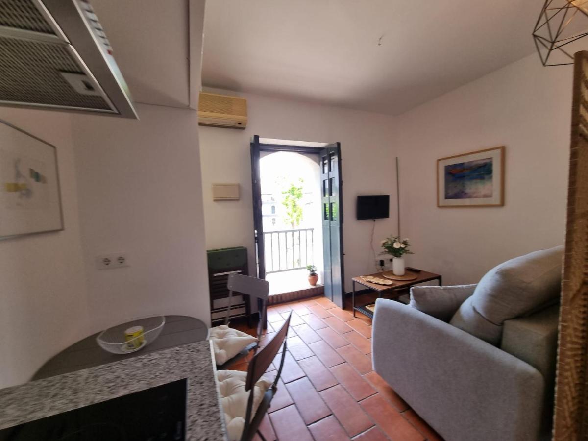 Apartamento Con Patio Sevillano Sevilha Exterior foto