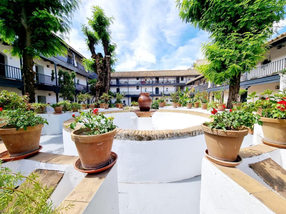 Apartamento Con Patio Sevillano Sevilha Exterior foto